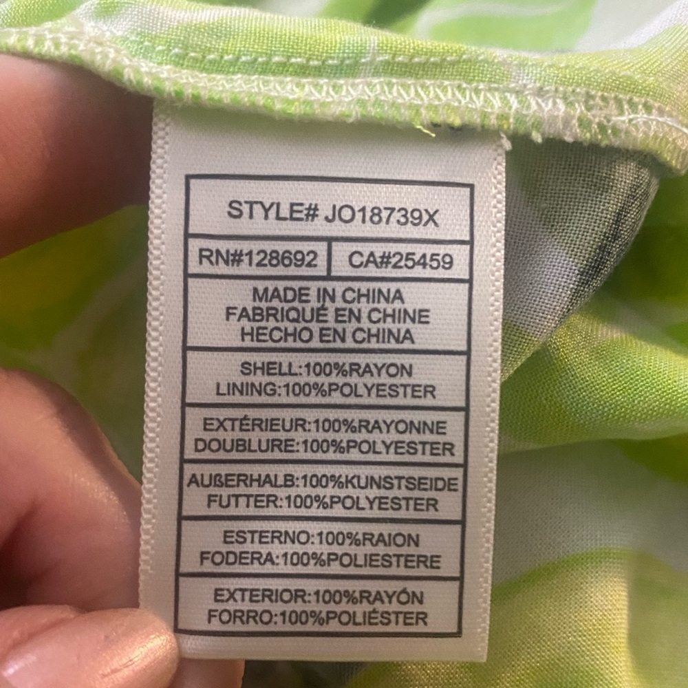 Steve Madden Lime & Leaf Print Off-Shoulder Midi Dress - Picture 9 of 12